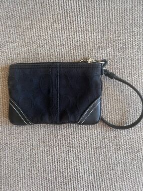 Coach 90s signature wristlet